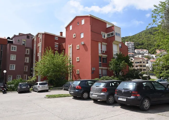 D&D Apartments 3